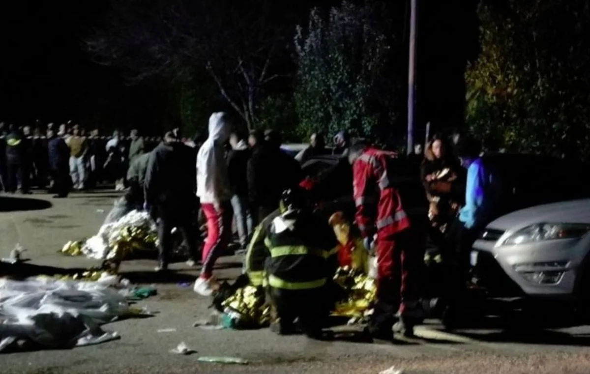 Six people killed as night club crowd in Italy
