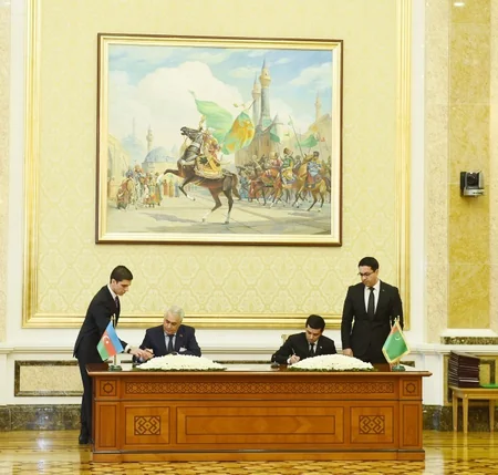 Azerbaijan, Turkmenistan sign bilateral documents