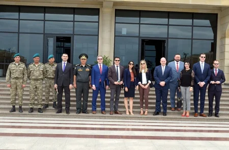 US delegation visits military unit - VIDEO