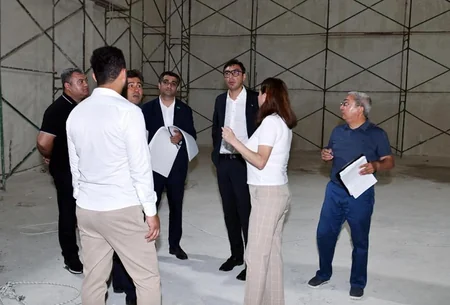 Fərid Qayıbov Hacıqabulda idman meydançasının vəziyyəti ilə tanış olub