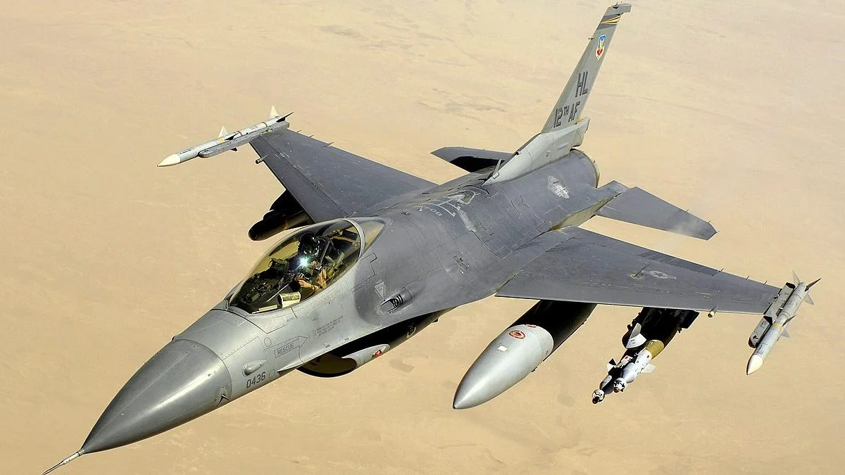Denmark to end F-16 pilot training for Ukraine at year-end, defense minister says