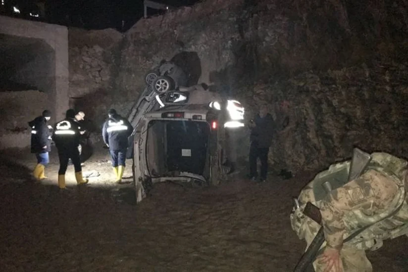 İranlı turistlər Türkiyədə qəzaya düşüb, 8 nəfər ölüb