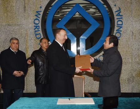 Azərbaycan Prezidenti Çinin Sian şəhərindəki Terrakota Ordusu Muzeyi ilə tanış olub