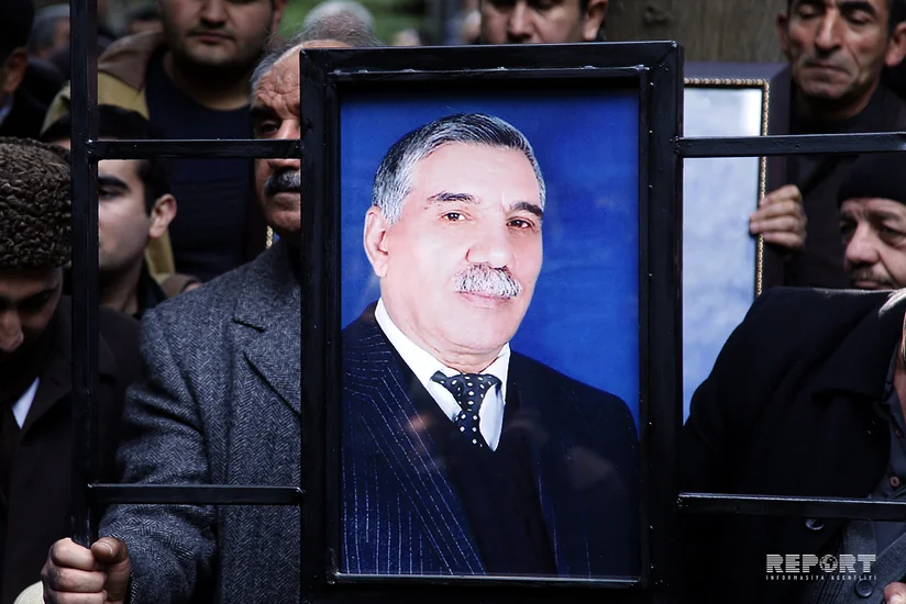 Zəlimxan Yaqub dəfn edilib - FOTO