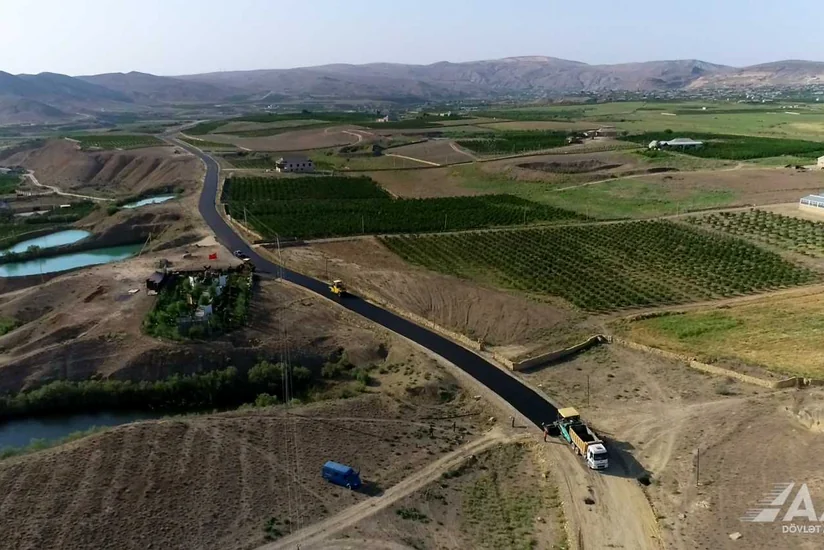 Hacıqabulda 12 min nəfərin istifadə etdiyi yolun asfaltlanmasına başlanılıb