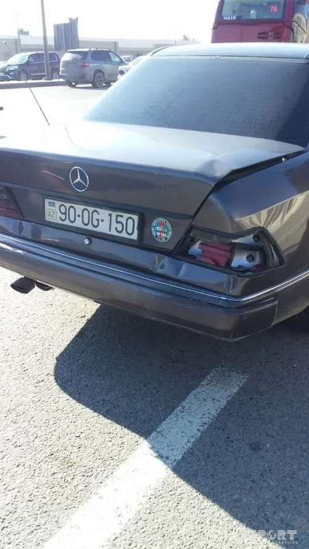 Bakıda yol qəzası baş verib  - FOTO