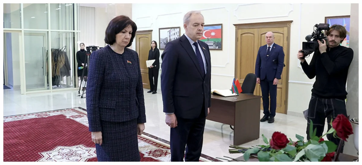Belarus parlamentinin palata rəhbərləri Azərbaycan səfirliyinə baş çəkiblər
