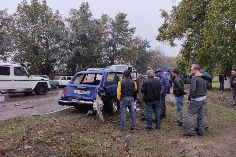 Qubada iki avtomobil toqquşub, bir nəfər ölüb