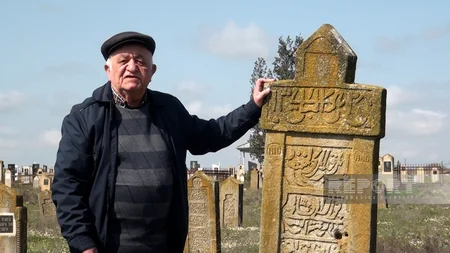 Историк: В Гаджигабуле спустя 107 лет все еще сохранились надгробные камни со следами от пуль 