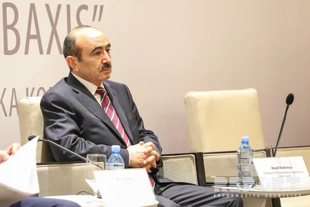 “Gənclik və dövlət müstəqilliyi: gələcəyə baxış” mövzusunda konfrans keçirilib