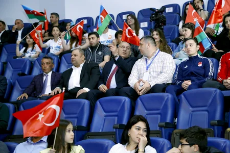 Türkiyəli atletlər ağırlıqqaldırma üzrə Azərbaycan çempionatını izləyiblər