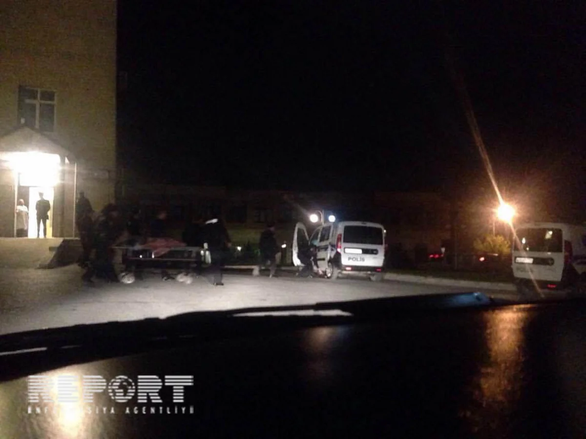 Bakıda polis xidmət zamanı bıçaqlanıb - FOTO - VİDEO - YENİLƏNİB
