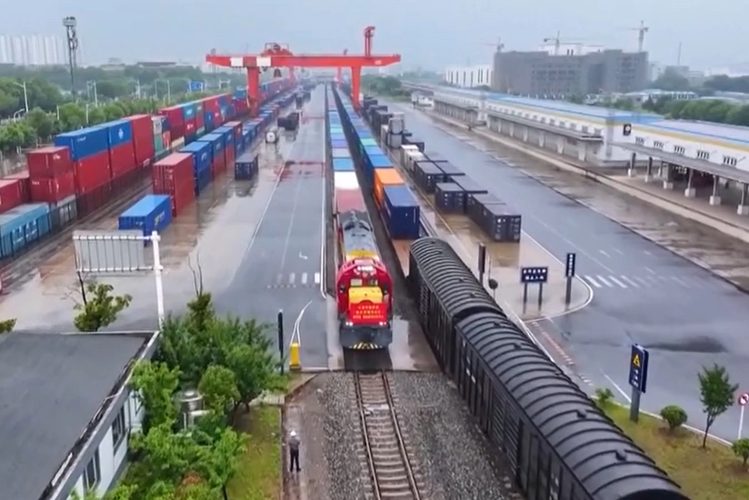 Orta Dəhlizin yeni marşrutu ilə ilk yük qatarı yola salınıb