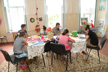 ​Heydər Əliyev Fondunun “Regional İnkişaf” İctimai Birliyi Yevlax və Şəkidə sakinlərlə görüşlər keçirib