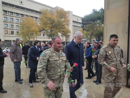 Bakıda Zəfər avtoyürüşü keçirilib