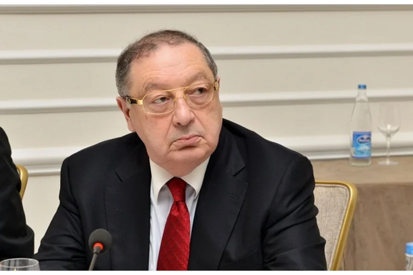 Президент Азербайджана наградил Джамиля Алиева