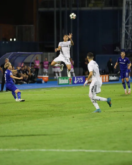 Лига Чемпионов УЕФА: Карабах проиграл загребскому Динамо в первом матче плей-офф