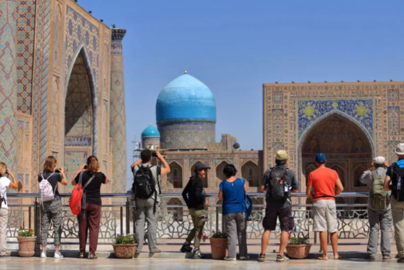 Özbəkistana səfər edən azərbaycanlı turistlərin sayı 10 min nəfərə yaxınlaşıb