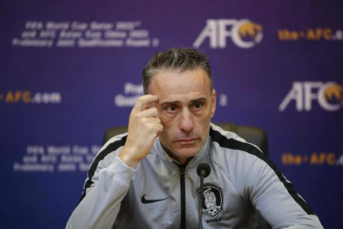 Cənubi Koreya millisinin baş məşqçisi istefa verib