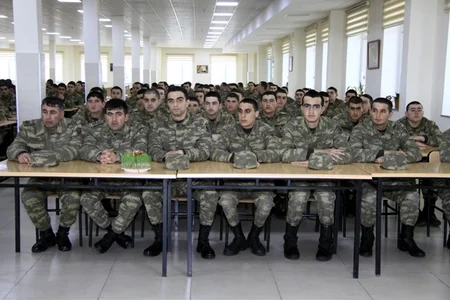 Müdafiə Nazirliyi: Silahlı Qüvvələrdə qeydə alınmış cinayətlərin sayı əhəmiyyətli dərəcədə azalıb