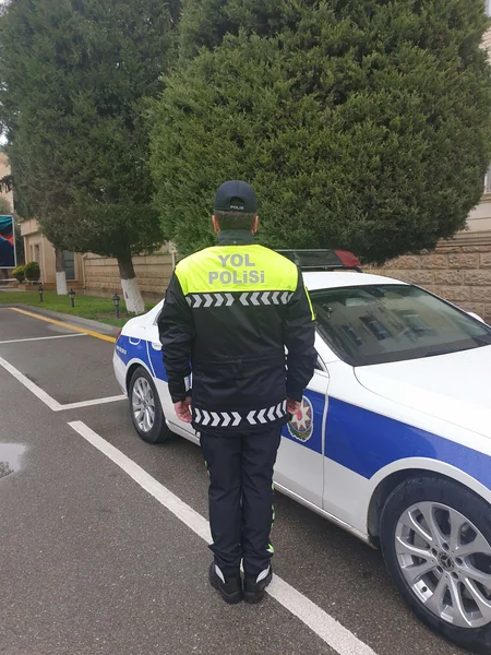 Yol polislərinin yeni geyim forması nümayiş etdirilib