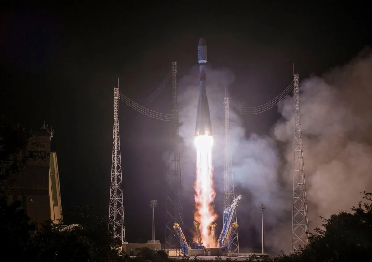 Fransanın “Arianespace” operator-şirkətinin peyk daşıyan raketi qəzaya uğrayıb