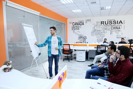 Baku Business Factory holds seminar on Growth Hacking - PHOTO