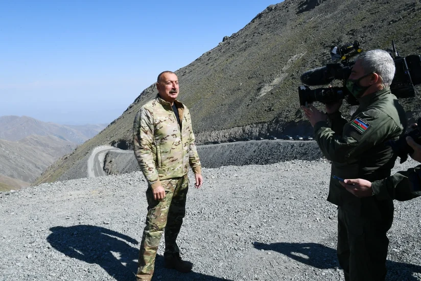 Azərbaycan Prezidenti: Biz öz dədə-baba torpaqlarımıza Ermənistan faşizminin başını əzərək, şəhidlərimizin qanını alaraq qayıtdıq