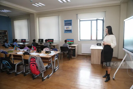Direktor: “Ağalıda torpağına bağlı, vətənini, xalqını sevən nəslin yetişəcəyinə inanırıq”