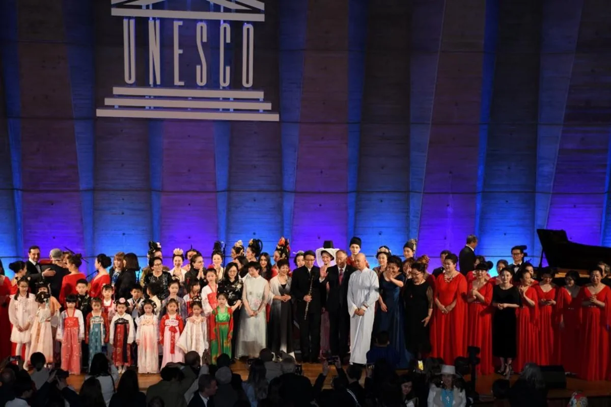 Azərbaycan incəsənət nümunələri UNESCO-da təqdim edilib
