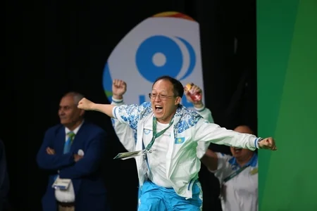 ​Azərbaycanlı ağırlıqqaldıran dünya rekordu vuraraq Olimpiya çempionu olub