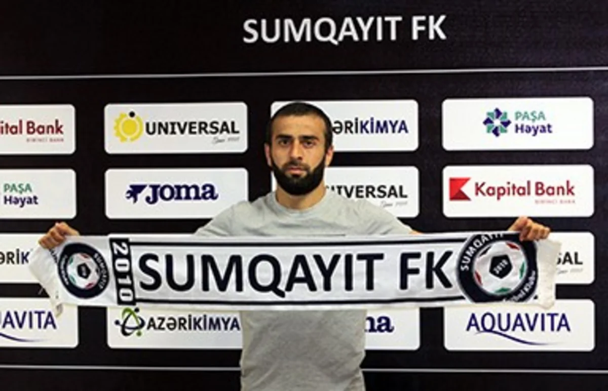 Sumqayıt Qarabağdan ayrılan futbolçu ilə müqavilə bağlayıb