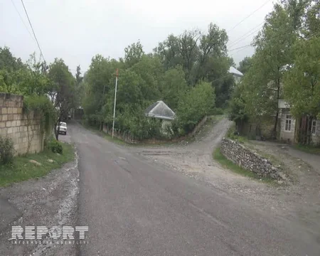 Qubada sel körpünü dağıdıb, müəllim və şagirdlər məktəbə gedə bilmir - FOTO