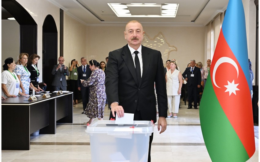 Prezident İlham Əliyev, birinci xanım Mehriban Əliyeva və qızları Leyla Əliyeva səs veriblər - YENİLƏNİB
