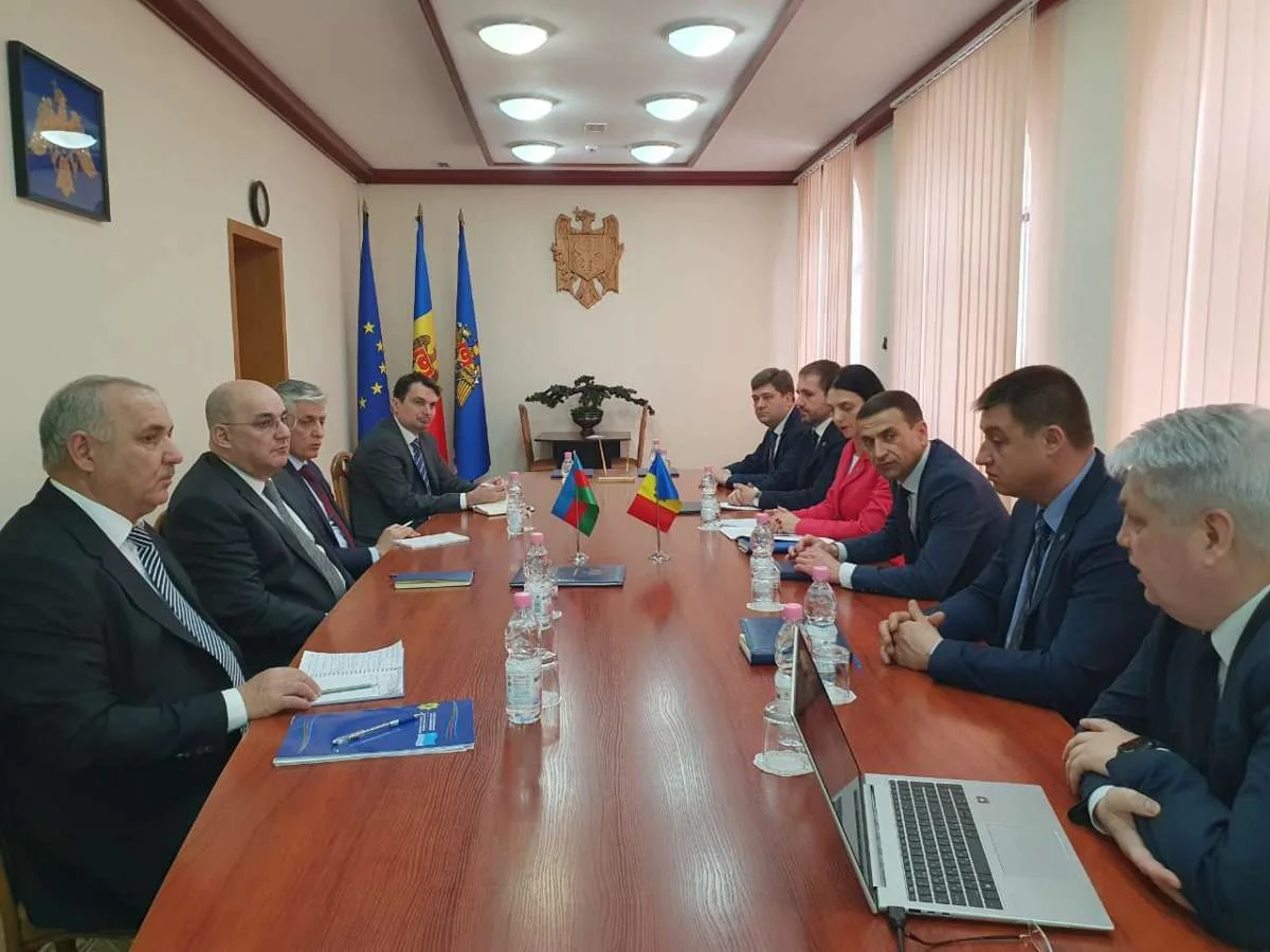 Azerbaijan, Moldova ink joint declaration of co-op in customs