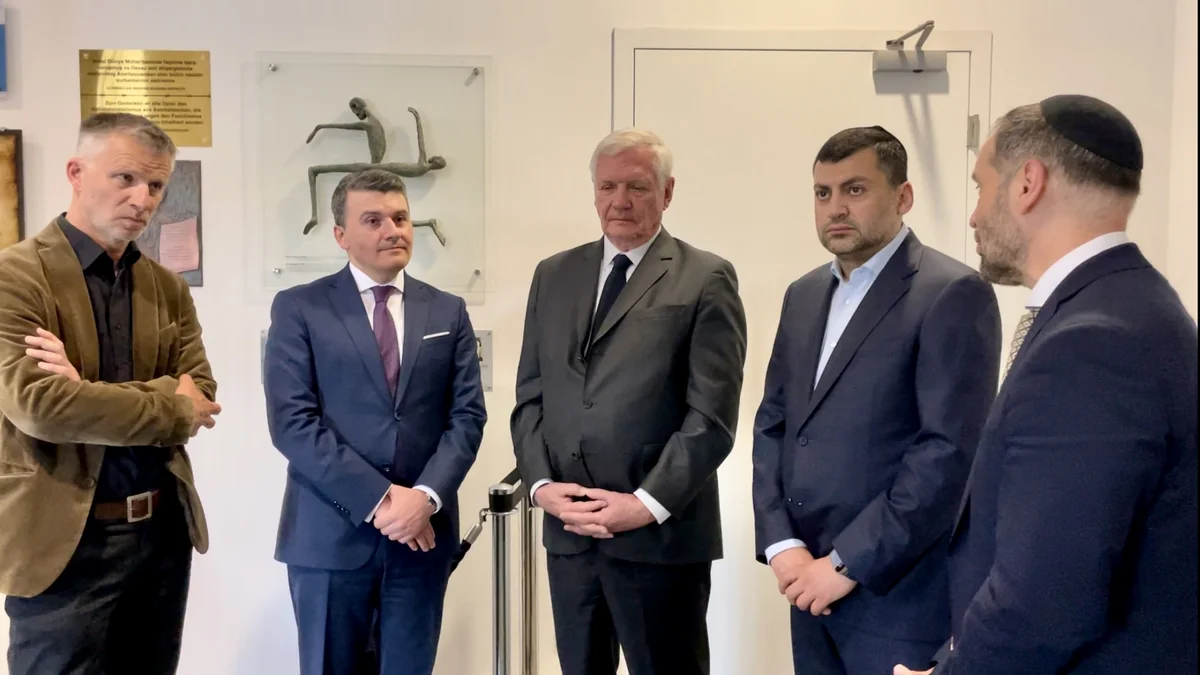 Daxau düşərgəsində azərbaycanlı əsirlərə həsr olunan xatirə lövhəsi açılıb 