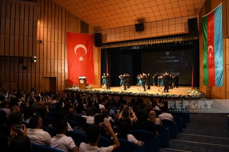 Türk Dünyası Bakı Atatürk Liseyinin məzuniyyət mərasimi keçirilib