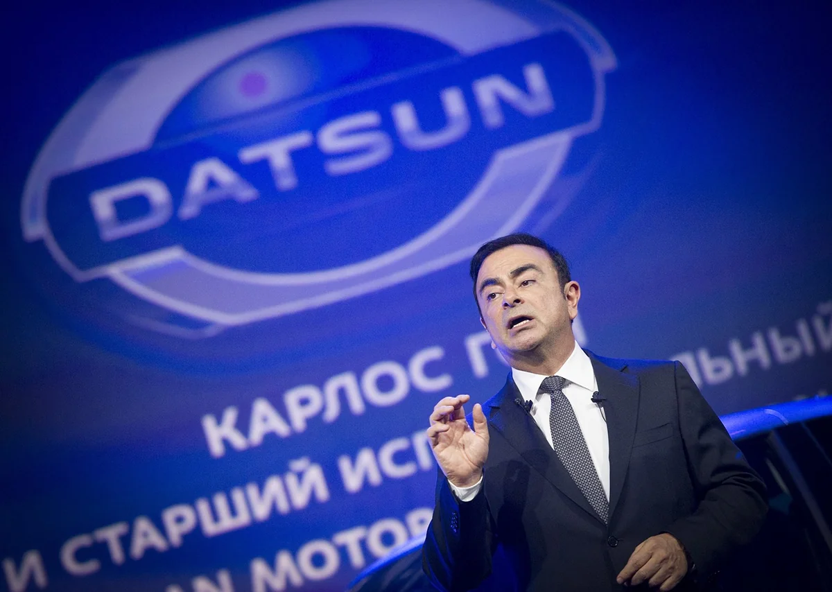 Экс-главу Nissan обвинили в незаконном получении почти 8 млн евро