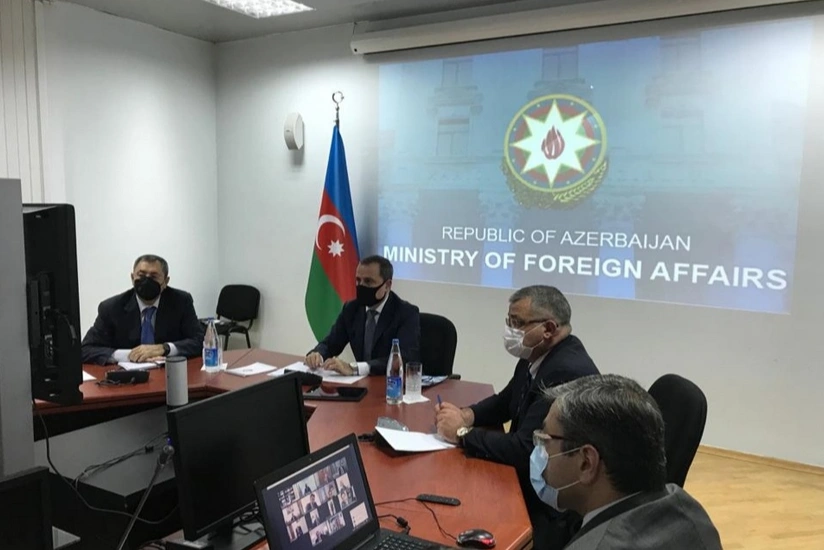 Ceyhun Bayramov Azərbaycanın xarici ölkələrdəki diplomatik missiyalarının rəhbərləri ilə videokonfrans keçirib
