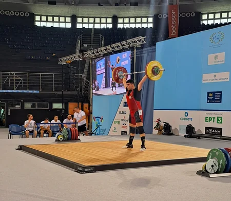 Azərbaycanın daha bir ağırlıqqaldıranı Avropa birinciliyində medallar qazanıb