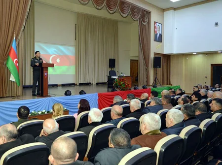 Hərbi liseydə orta ümumtəhsil məktəblərinin hərbi rəhbərləri ilə toplantı keçirilib