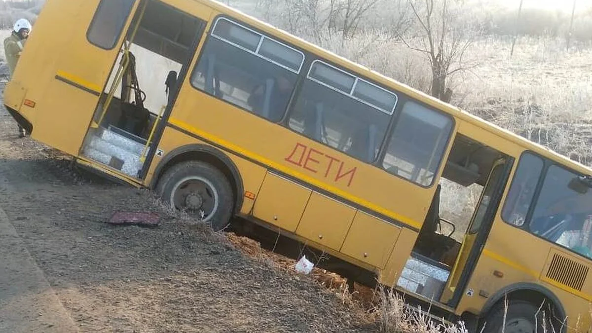 В России в ДТП со школьным автобусом погиб один ребенок, четверо пострадали