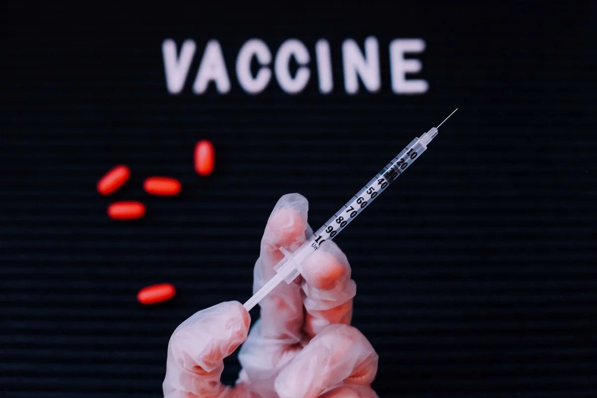 Əcnəbilər Gürcüstanda vaksin vurdura biləcəklər