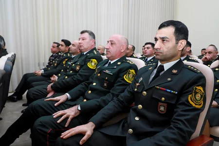 Səfərbərlik Xidmətinin şəxsi heyəti Fəxri xiyabanı ziyarət edib