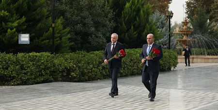 Səfərbərlik Xidmətinin rəisi Qazaxda vətəndaşları qəbul edib