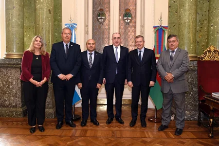 Elmar Məmmədyarov Argentina parlamentində görüşlər keçirib