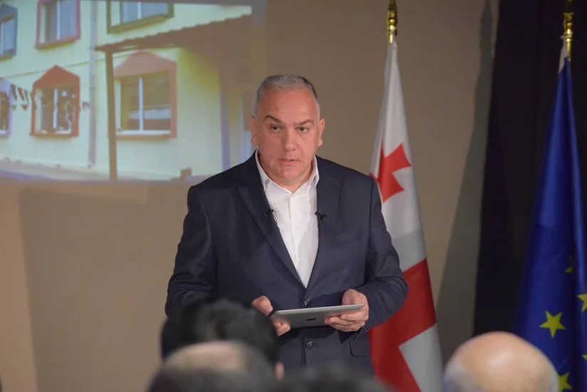 Gürcüstanda azərbaycanlıların yığcam yaşadığı bölgənin qubernatoru illik hesabat təqdim edib