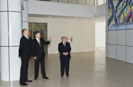 ​Prezident İlham Əliyev Əmlak Məsələləri Dövlət Komitəsinin yeni Mərkəzinin açılışında iştirak edib - FOTO