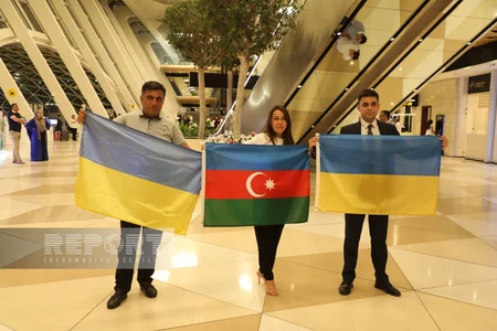 Daha 30 ukraynalı uşaq reabilitasiya üçün Azərbaycana gətirilib