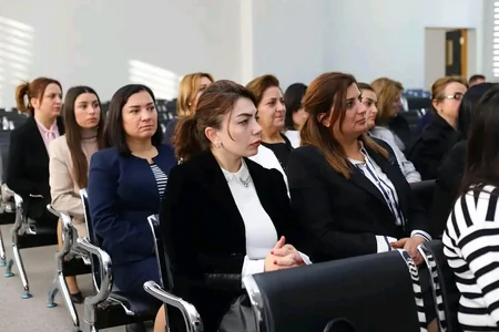 Coşqun Əliyev təhsil işçilərinə təqdim olunub